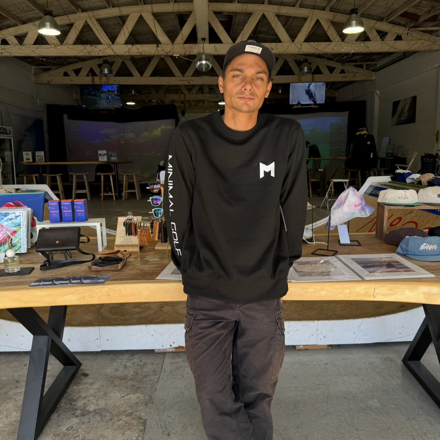 MNML GOLF Club HQ Crewneck