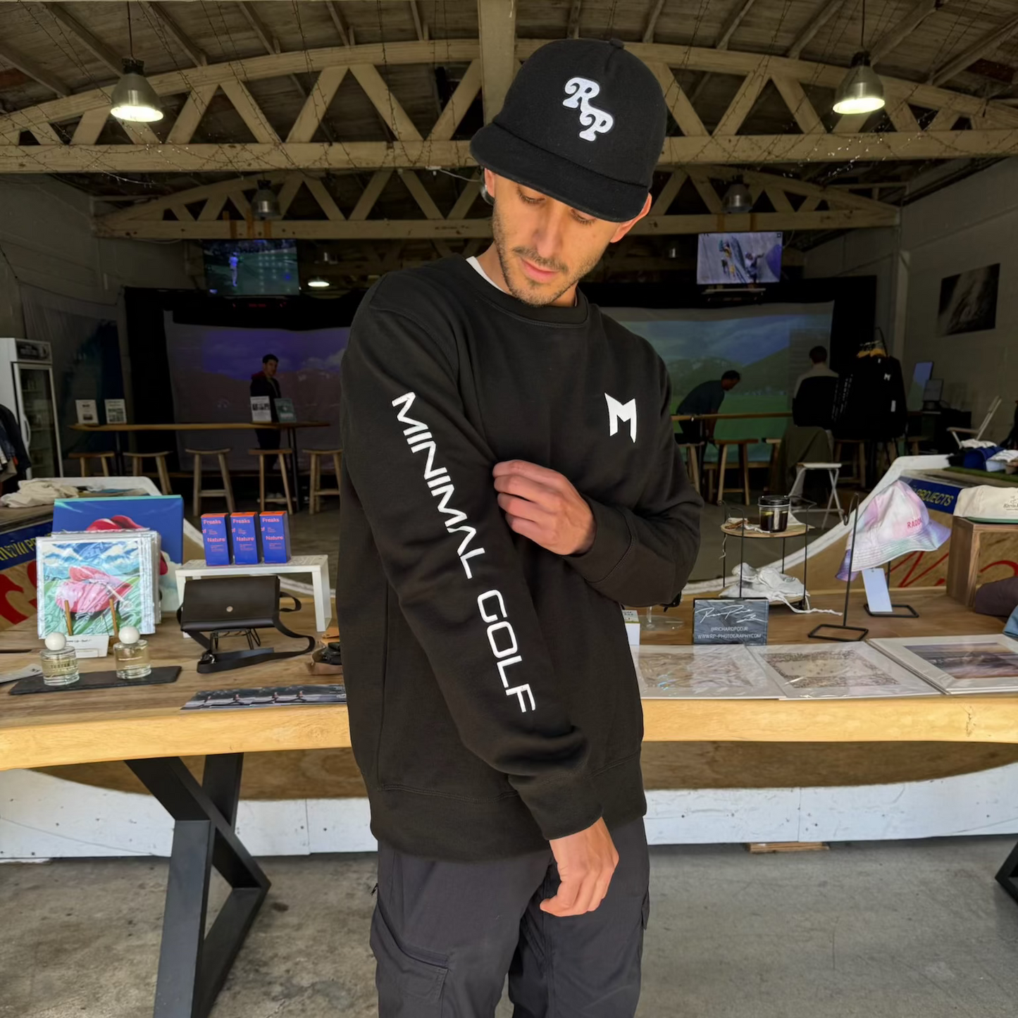 MNML GOLF Club HQ Crewneck