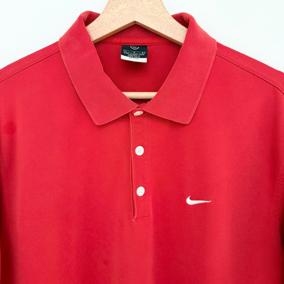 MNMLY Refreshed Red 90s Nike Golf Shirt - L